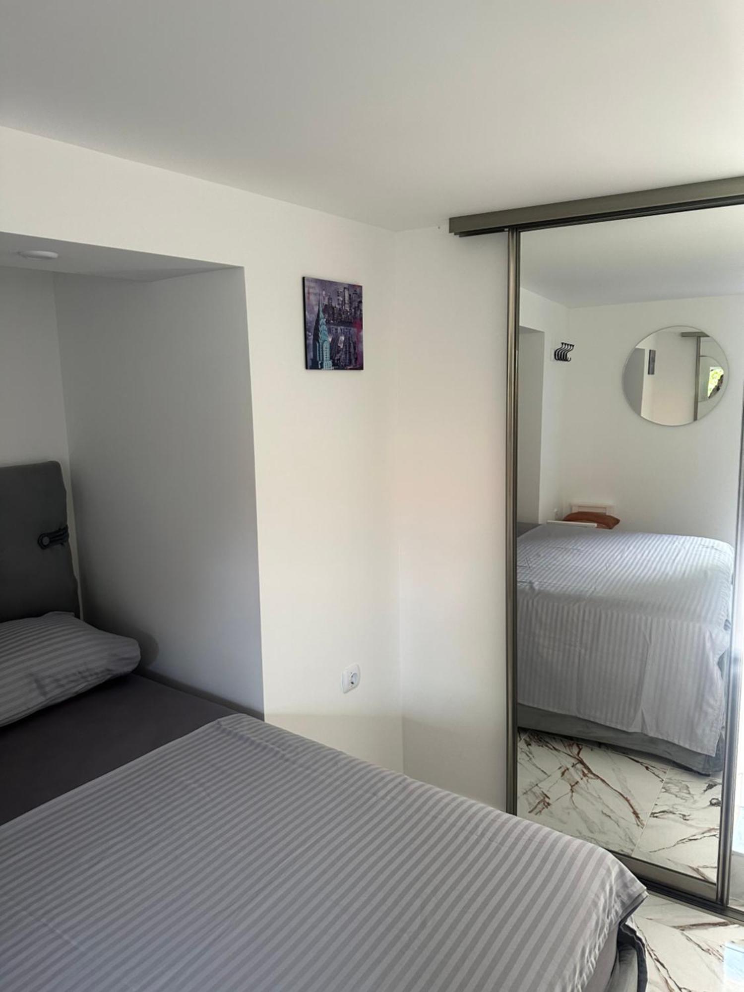 Apartman Lili Cetinje Esterno foto