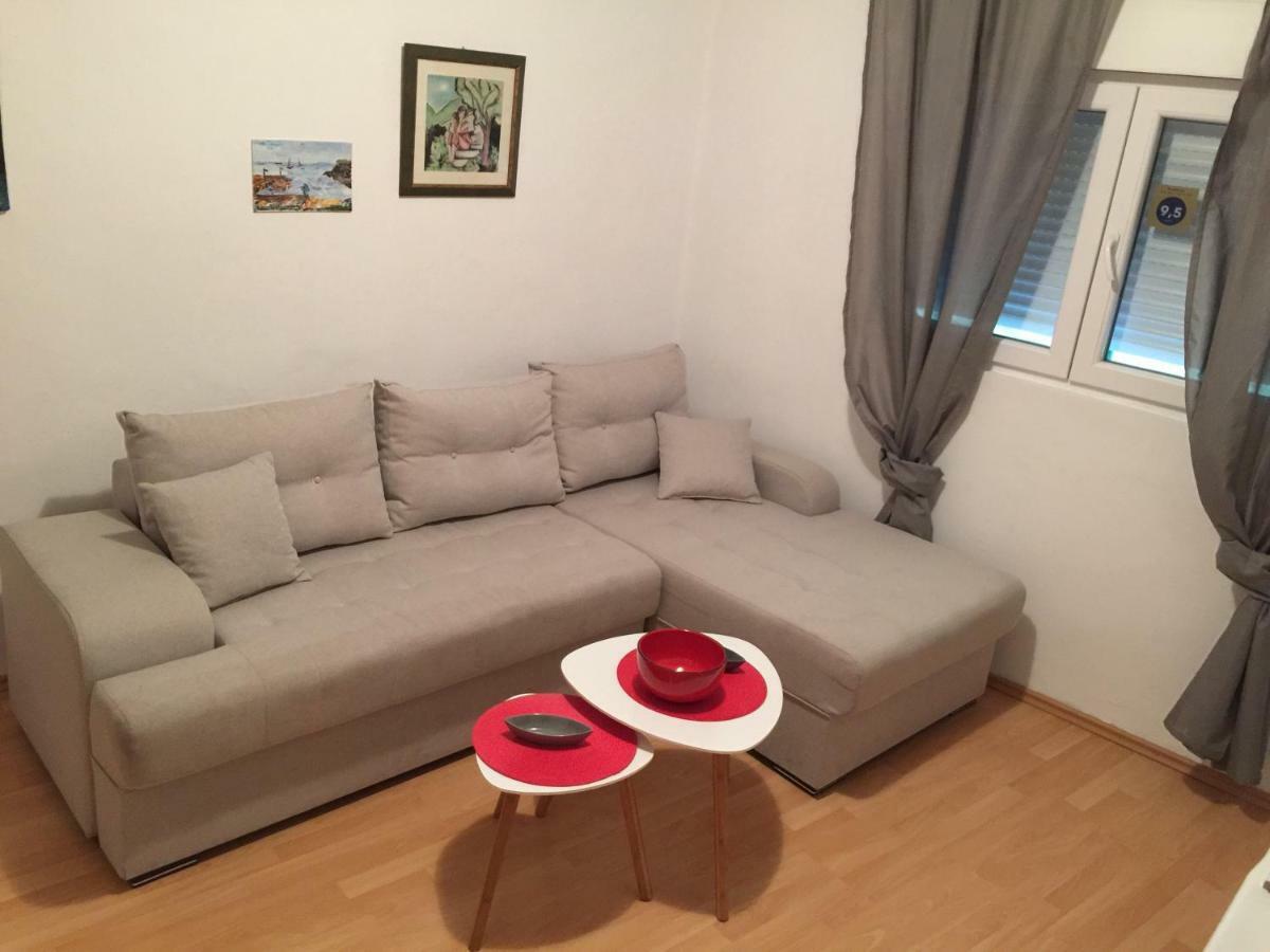 Apartman Lili Cetinje Esterno foto