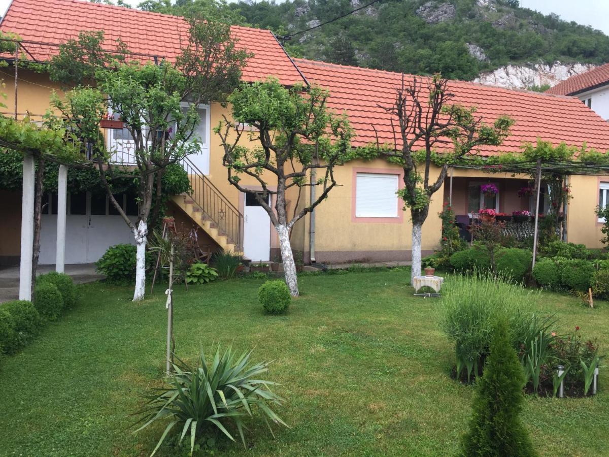Apartman Lili Cetinje Esterno foto